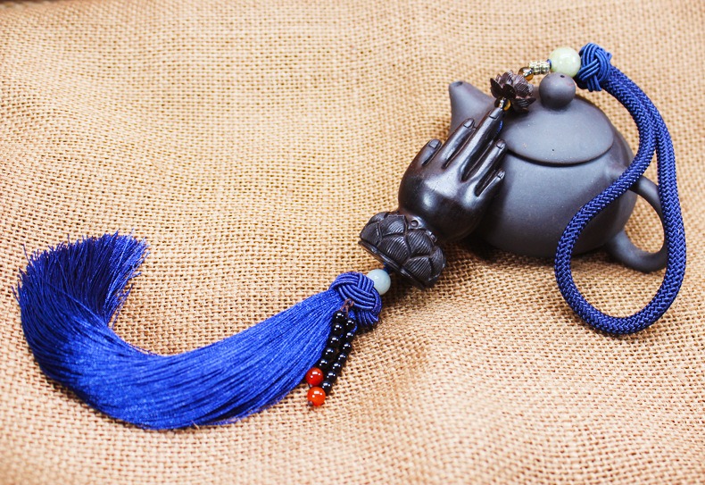 day-treo-o-to-phong-thuy-kien-that-tam-hiep-chuong