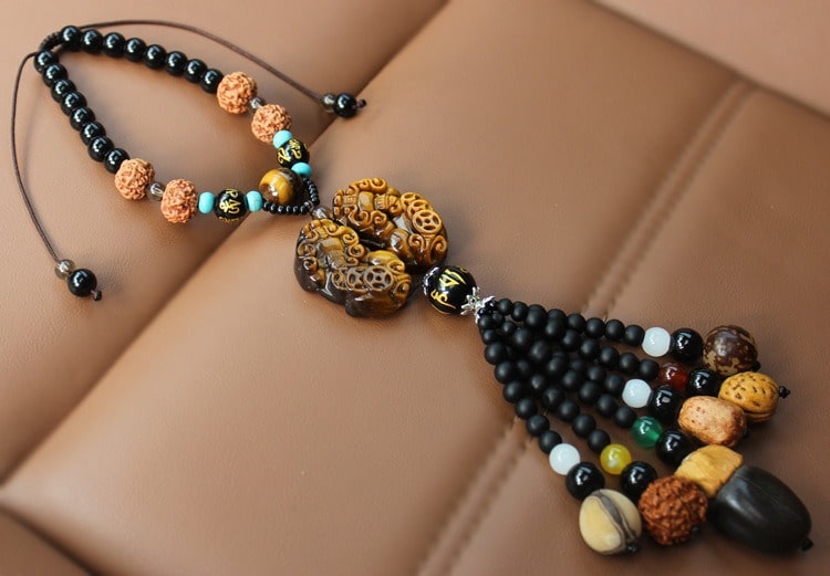 day treo oto ty huu phong thuy