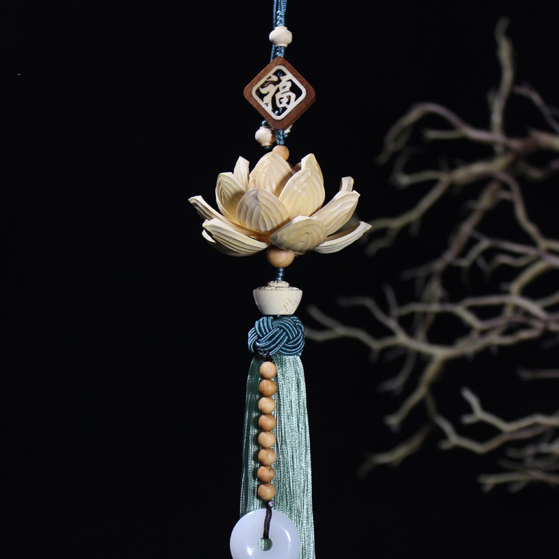 day treo xe o to chu phuc ngo lien hoa