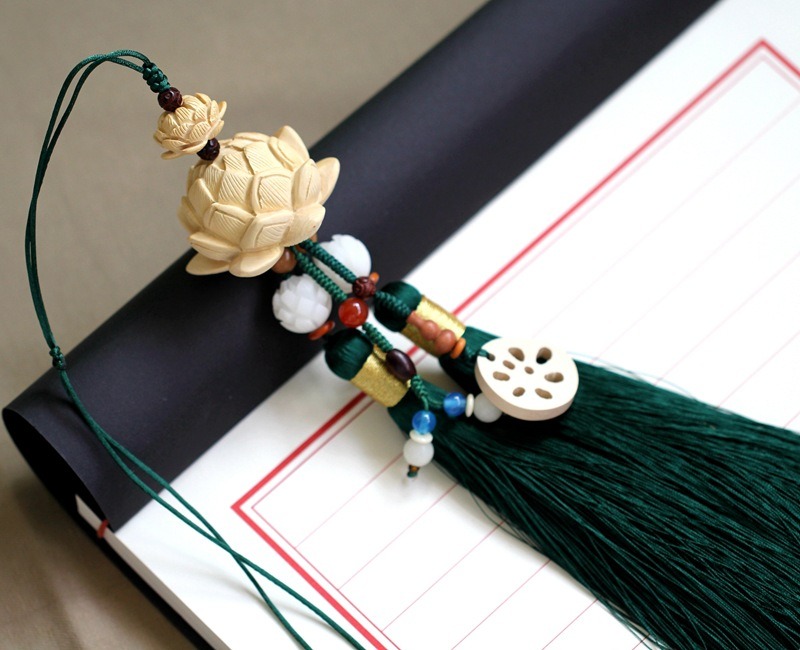 day treo xe o to hinh lien hoa