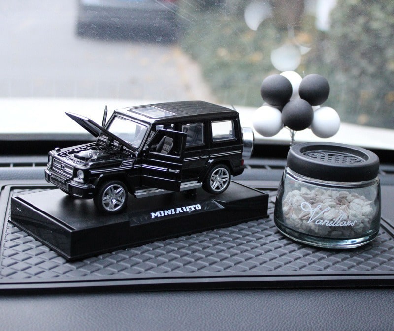 decor-xe-hoi-mo-hinh-oto-kim-loai