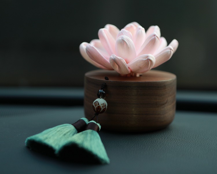 tuong phat ben dai sen de oto