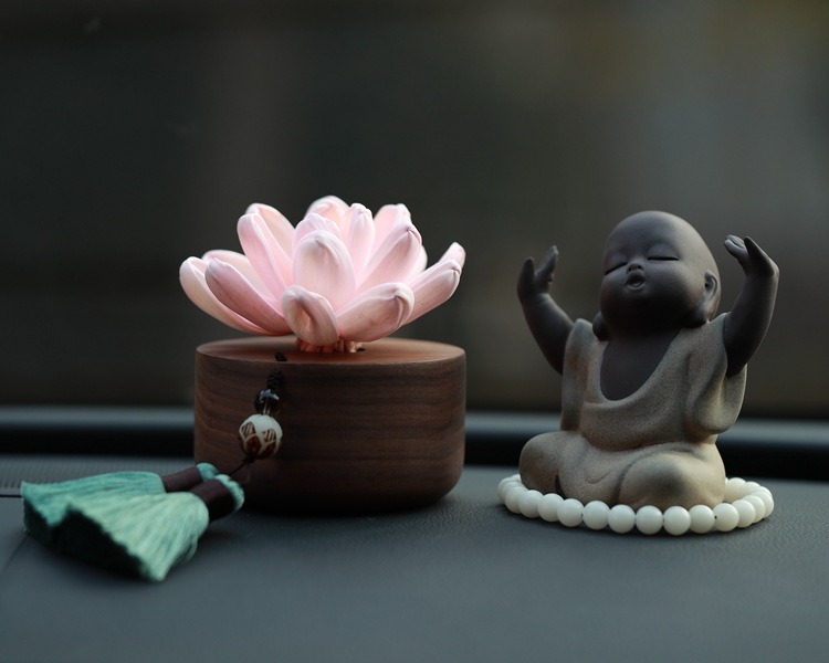 tuong phat ben dai sen de oto