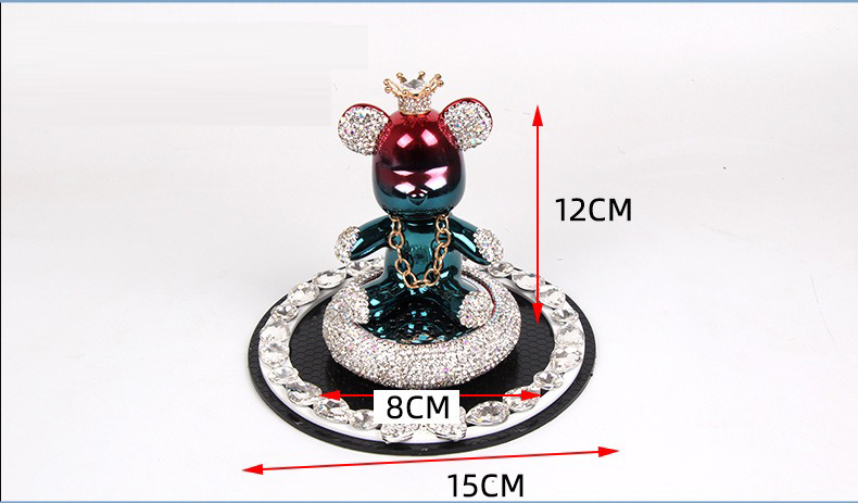 do-trang-tri-xe-oto-gau-kaws