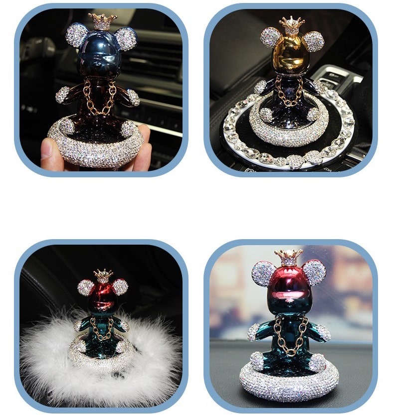 do-trang-tri-xe-oto-gau-kaws