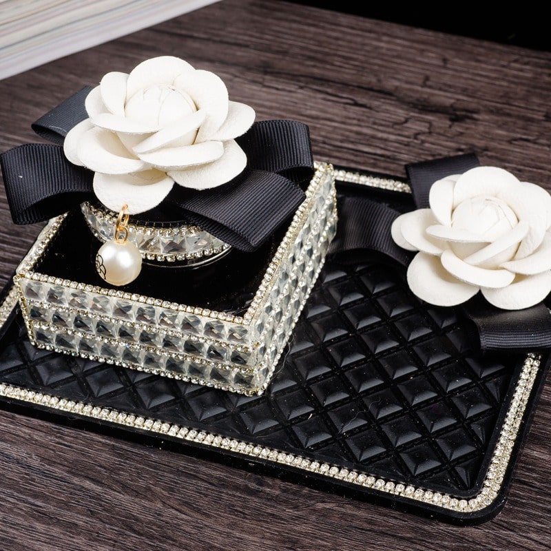 hop-dung-nuoc-hoa-xe-hoi