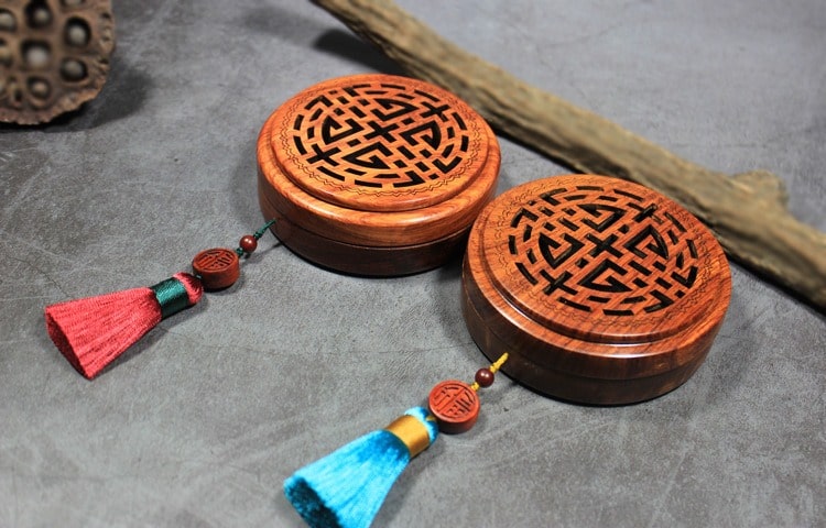 hop-nuoc-hoa-xe-hoi bang go