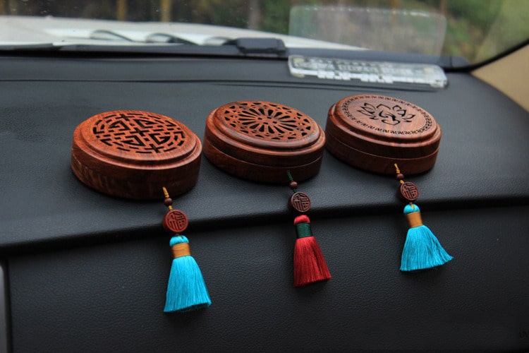 hop-nuoc-hoa-xe-hoi bang go