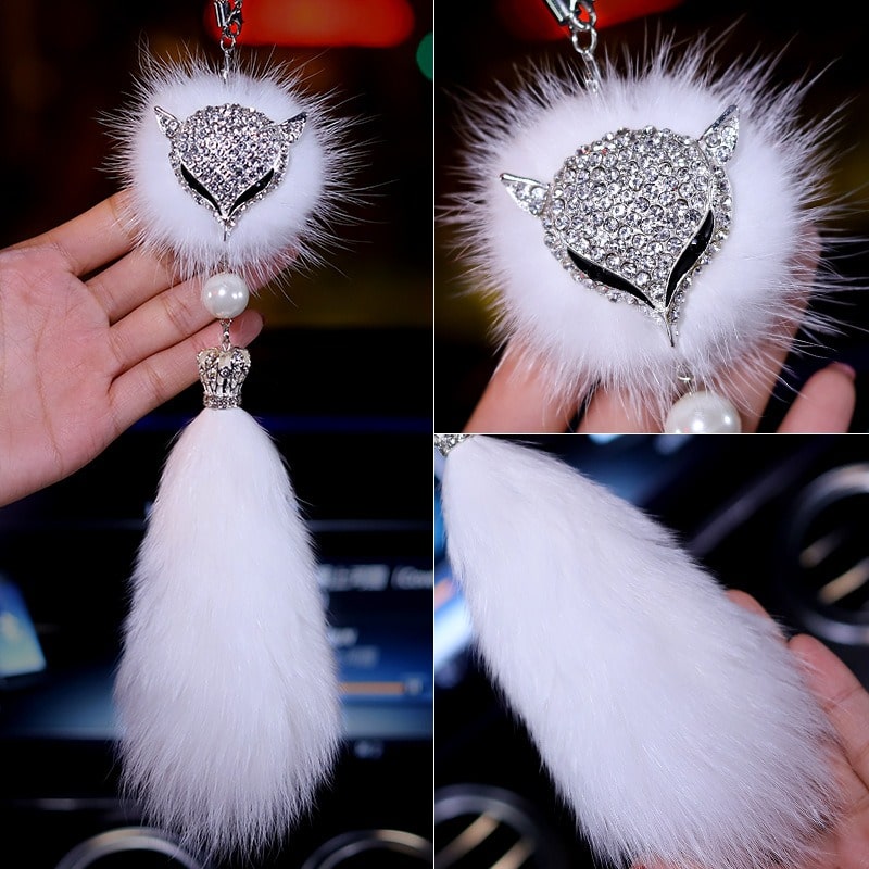 khanh-treo-o-to-ho-ly-trang