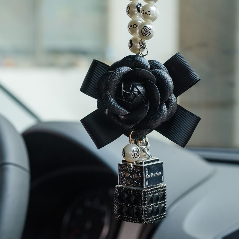 khanh-treo-o-to-ket-hop-lam-nuoc-hoa