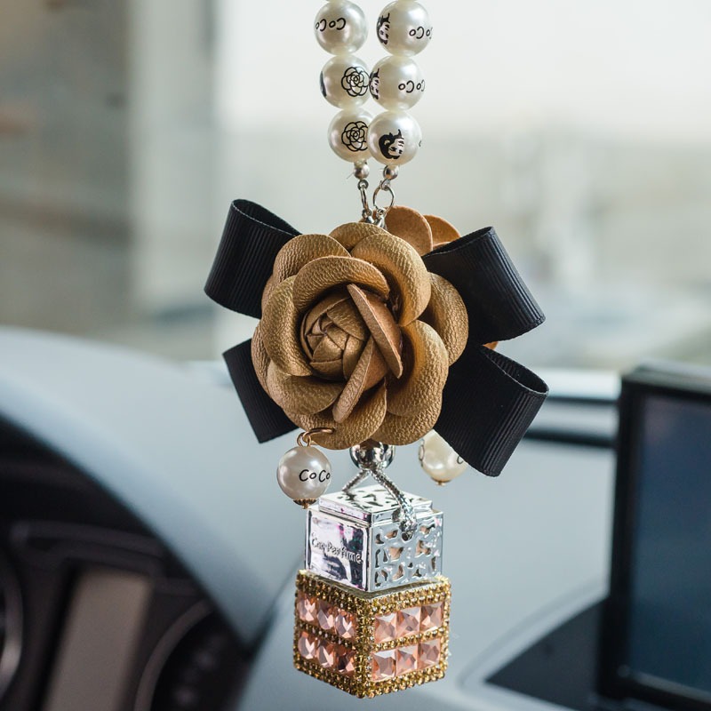 khanh-treo-o-to-ket-hop-lam-nuoc-hoa