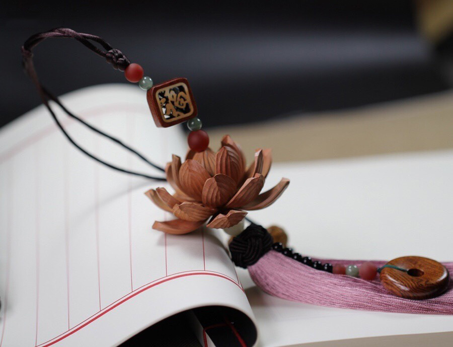 khanh treo xe o to chu phuc