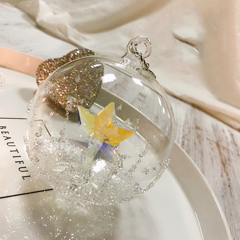 khanh-treo-xe-oto-bong-thuy-tinh-de-thuong-dep-mat-cho-xe-hoi