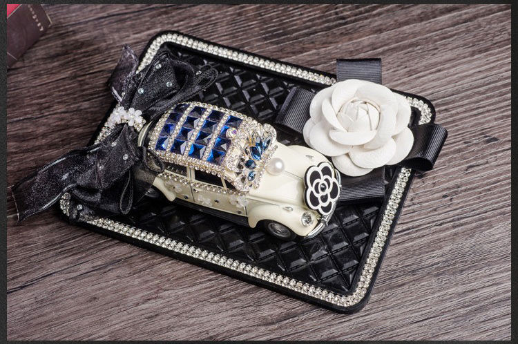 mo-hinh-o-to-bang-kim-loai