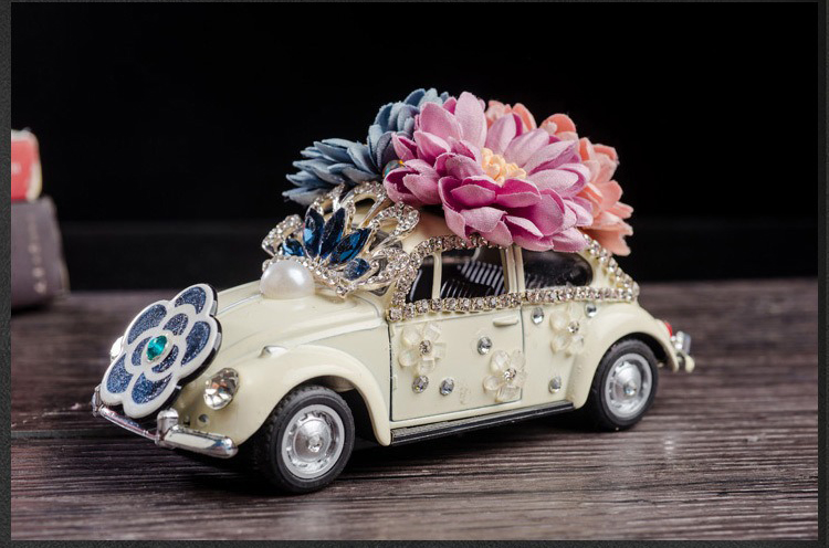 mo-hinh-o-to-bang-kim-loai