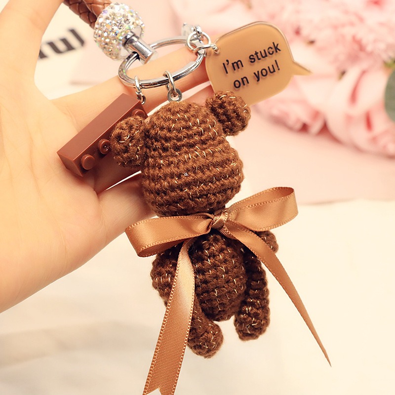 moc-chia-khoa-hinh-gau-dan-len