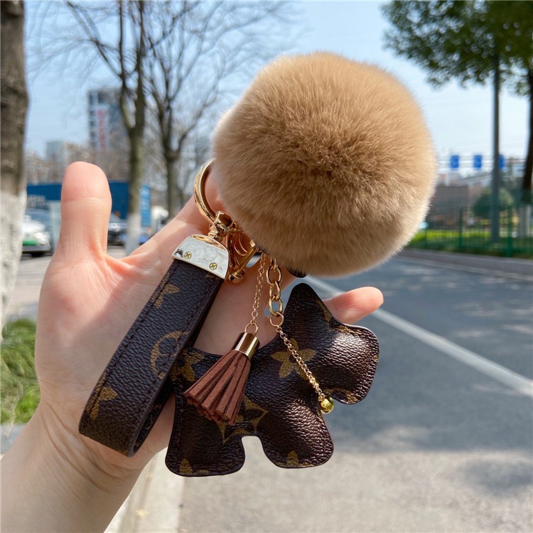 moc-chia-khoa-xe-cun-con