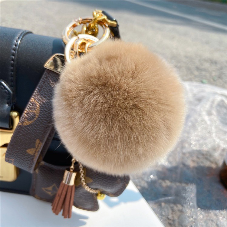 moc-chia-khoa-xe-cun-con