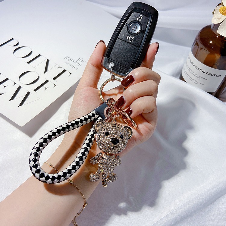 moc-khoa-dep-hinh-ho-con