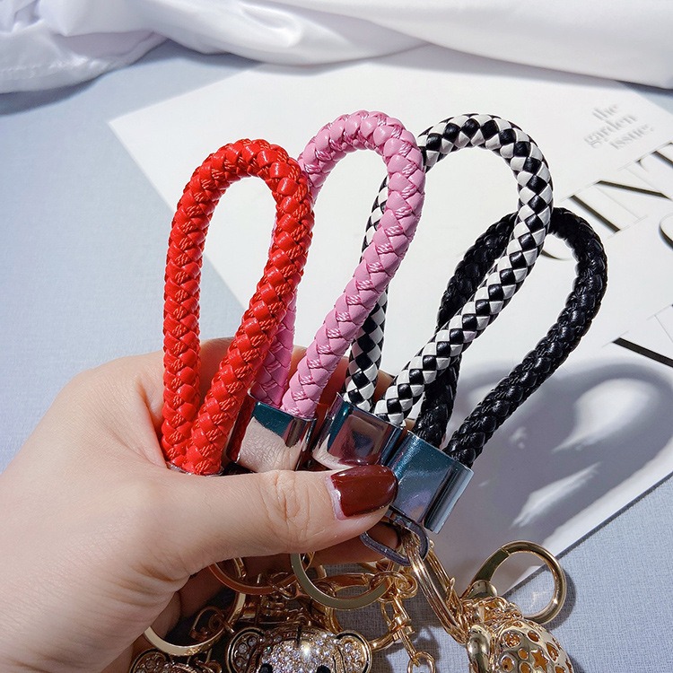 moc-khoa-dep-hinh-ho-con