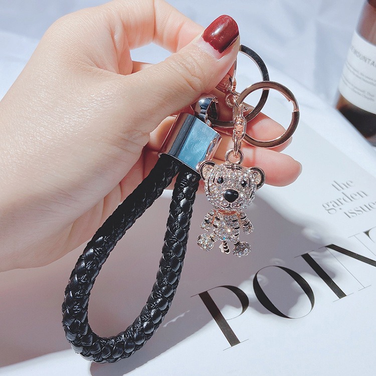 moc-khoa-dep-hinh-ho-con