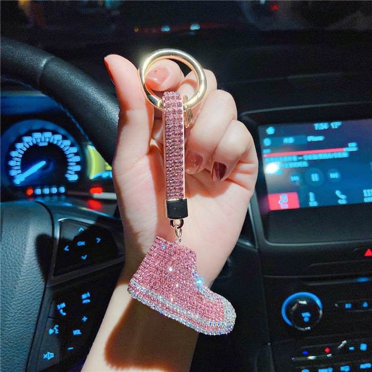 moc-khoa-hinh-chiec-giay