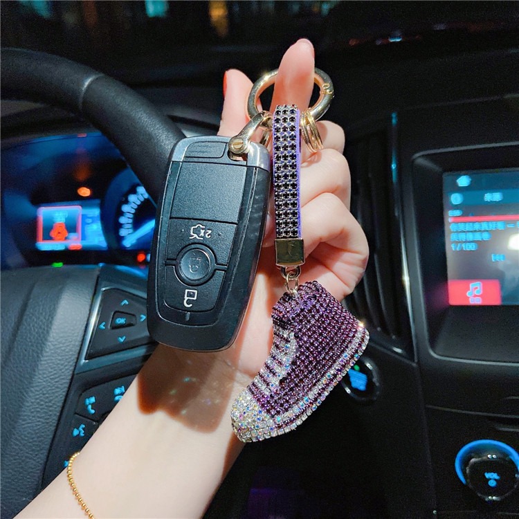 moc-khoa-hinh-chiec-giay