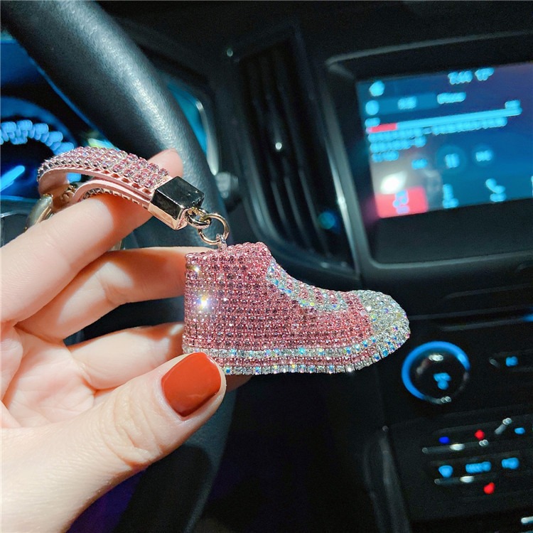 moc-khoa-hinh-chiec-giay