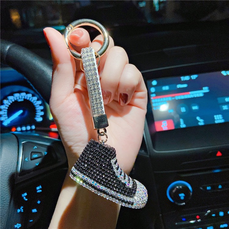 moc-khoa-hinh-chiec-giay