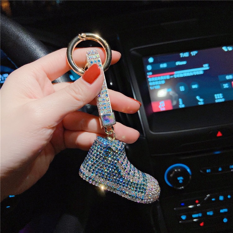 moc-khoa-hinh-chiec-giay