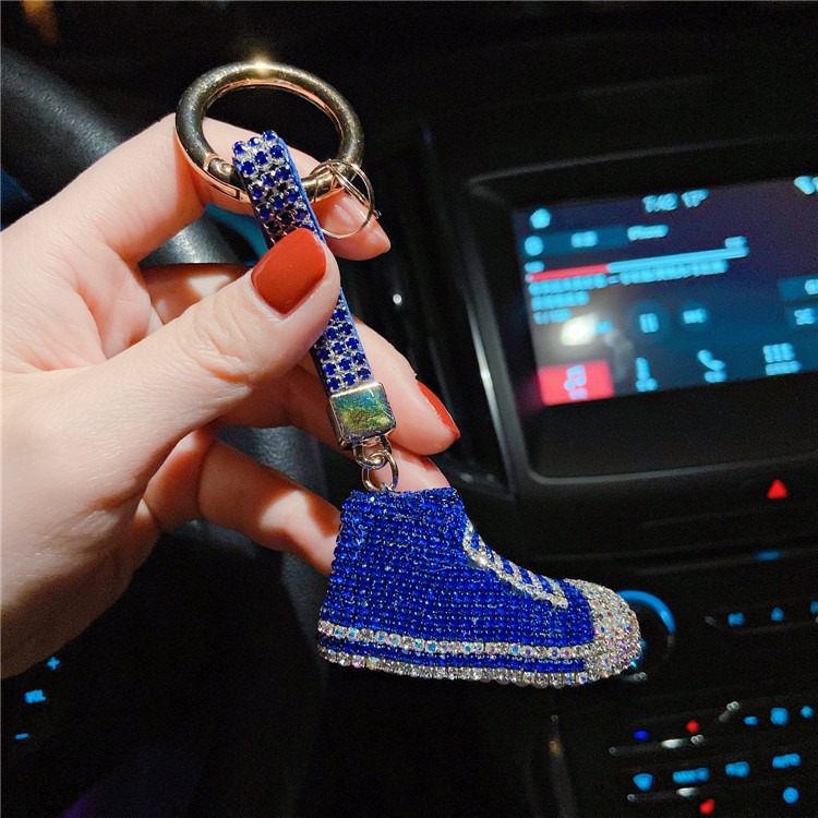 moc-khoa-hinh-chiec-giay