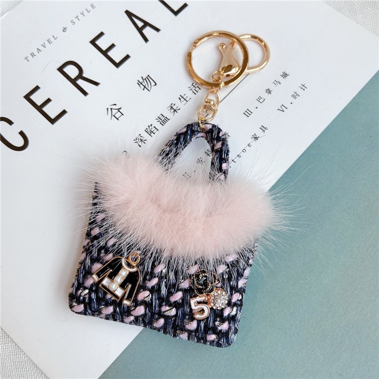 moc-khoa-hinh-tui-chanel