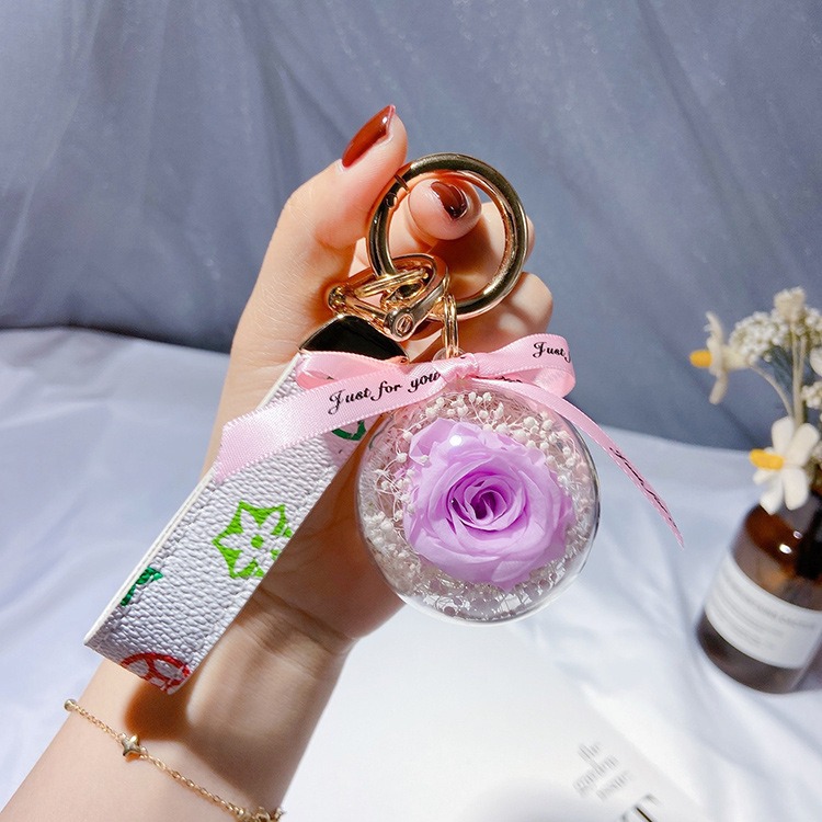 moc-khoa-oto-qua-cau-pha-le-hoa-bat-tu