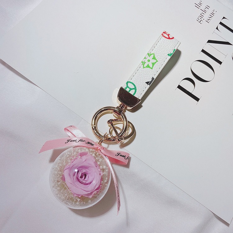 moc-khoa-oto-qua-cau-pha-le-hoa-bat-tu