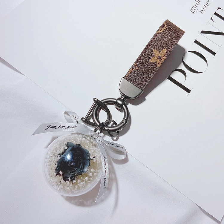 moc-khoa-oto-qua-cau-pha-le-hoa-bat-tu