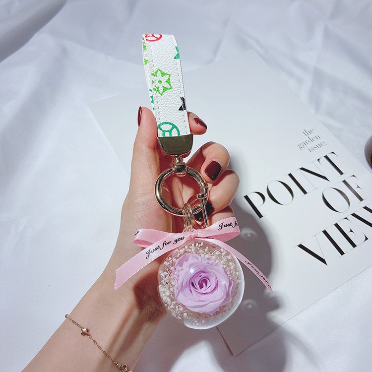 moc-khoa-oto-qua-cau-pha-le-hoa-bat-tu