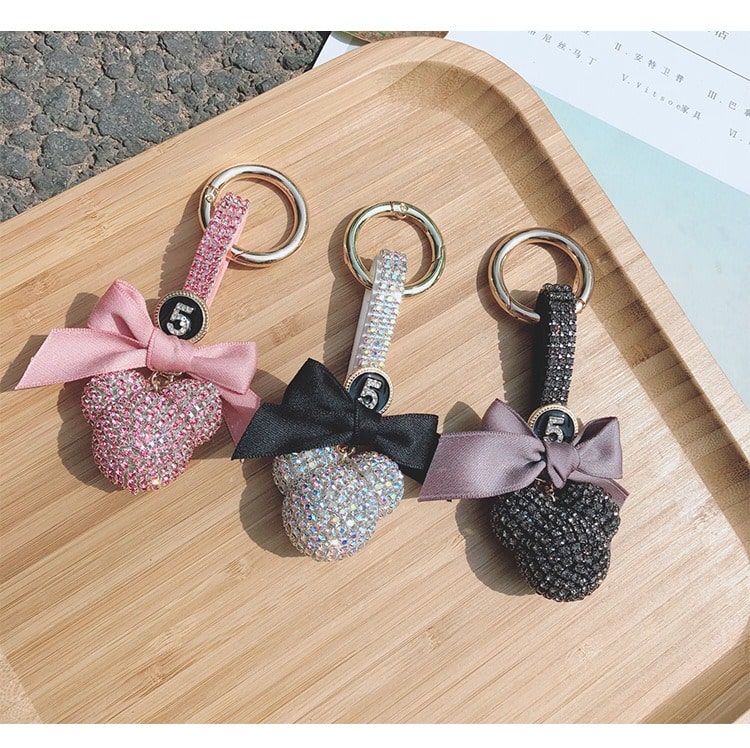 moc-khoa-oto-qua-cau-pha-le-nam-da