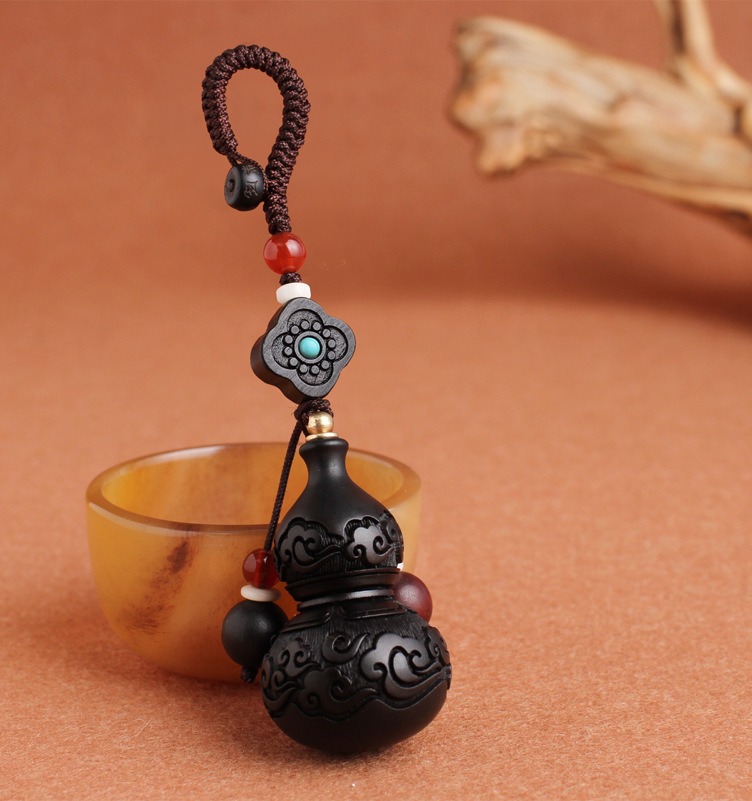 moc-khoa-phong-thuy-bau-ho-lo