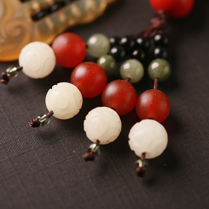 moc-khoa-phong-thuy-hinh-ban-tinh-gay