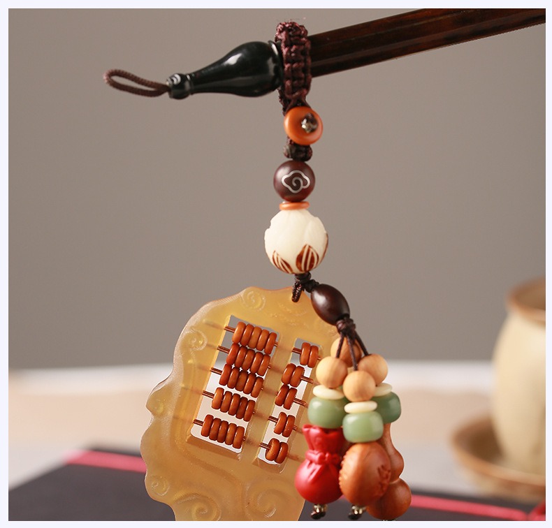 moc-khoa-phong-thuy-hinh-ban-tinh-gay