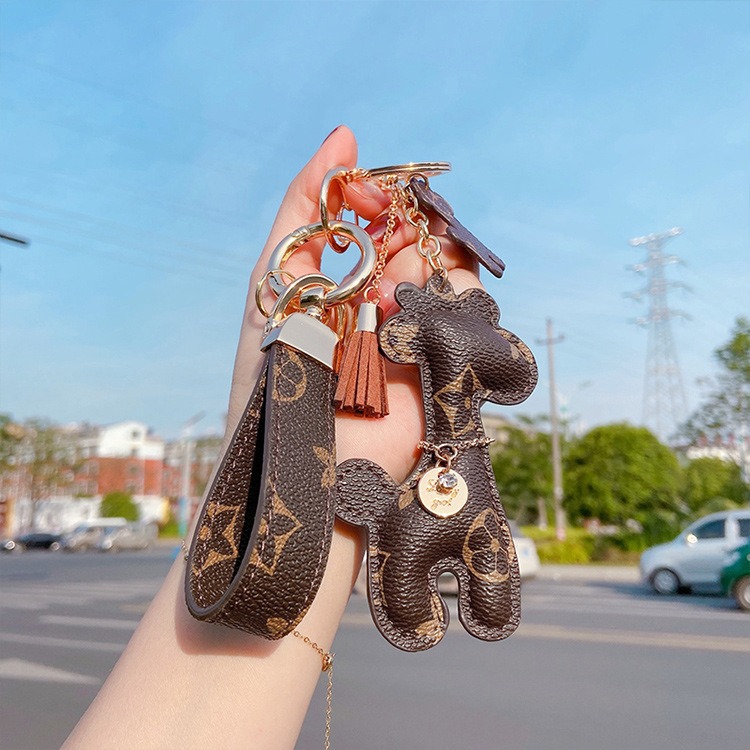 moc-khoa-xe-hinh-huou