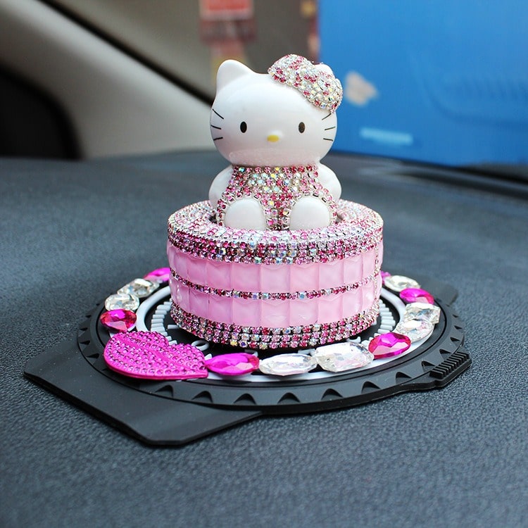 nuoc-hoa-o-to-hinh-hello-kitty