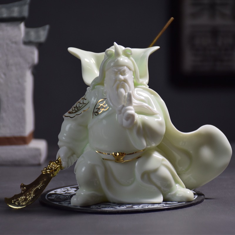 phu-kien-trang-tri-oto-tuong-quan-cong