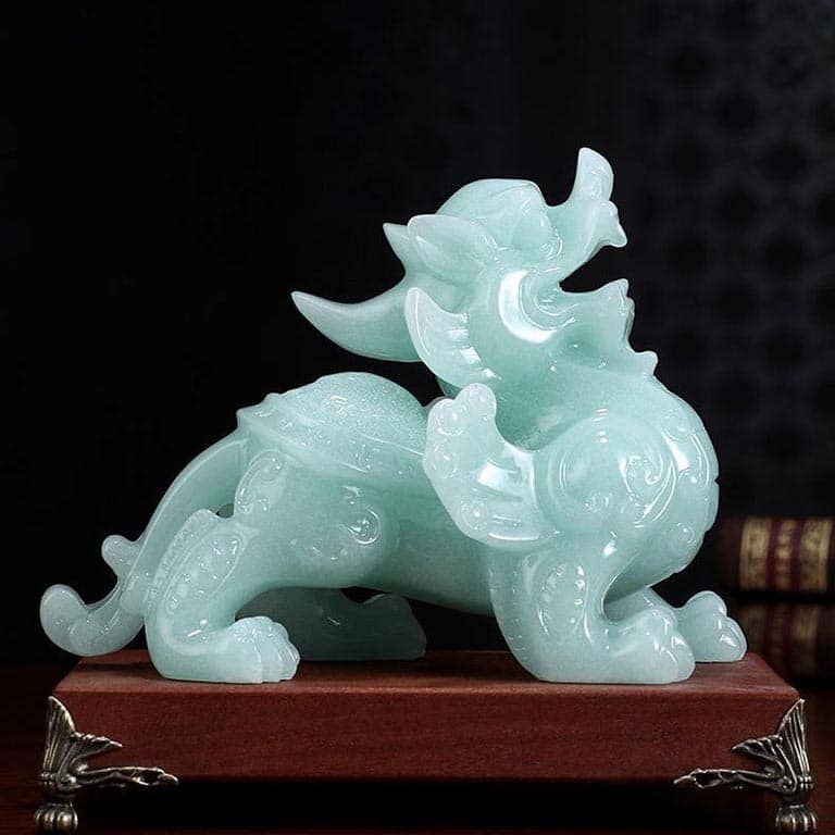 tuoi-mau-thin-nen-dat-gi-tren-ban-lam-viec