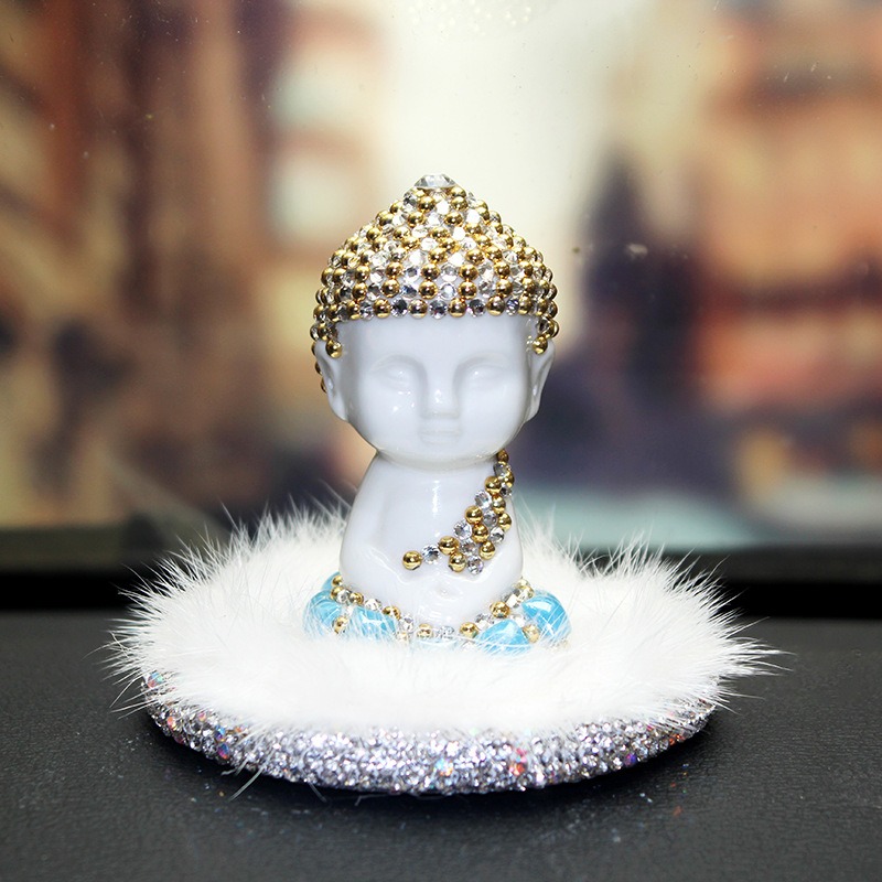 tuong-phat-de-xe-oto