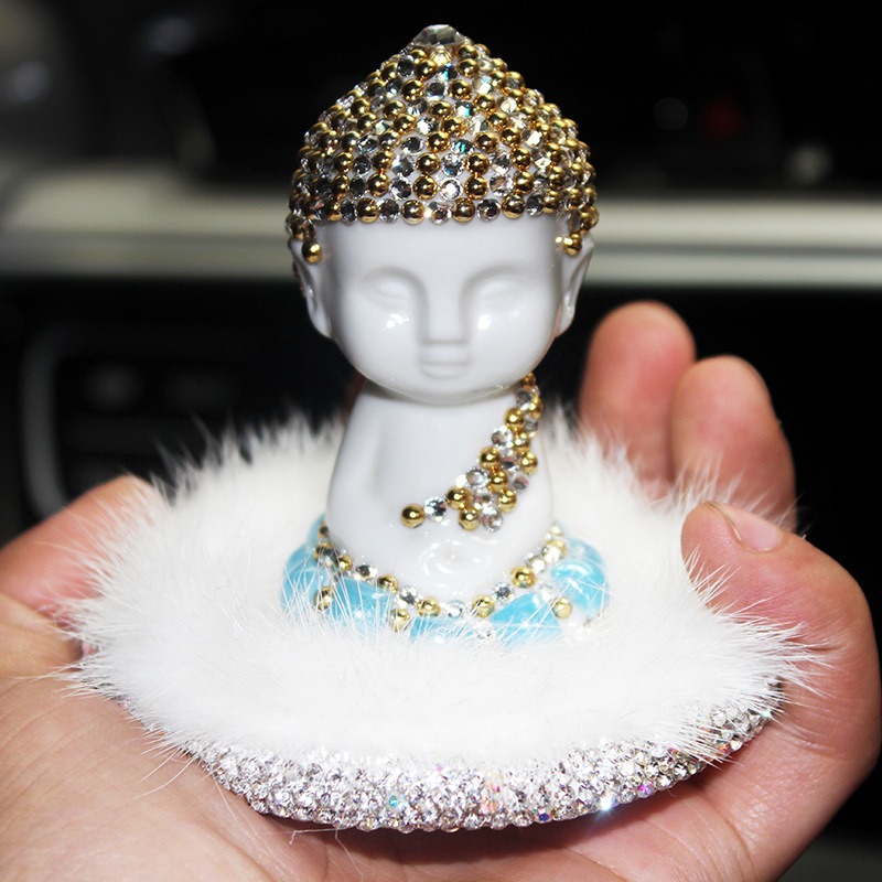 tuong-phat-de-xe-oto