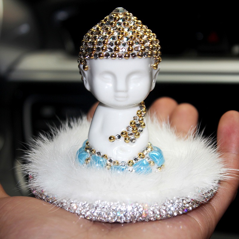 tuong-phat-de-xe-oto