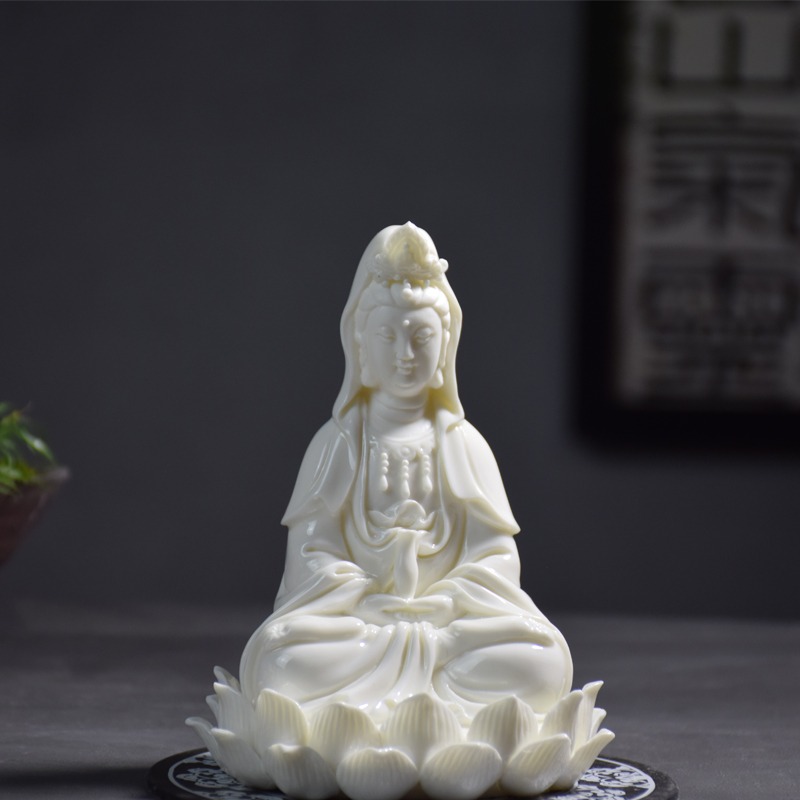 tuong-phat-de-xe-oto-quan-the-am