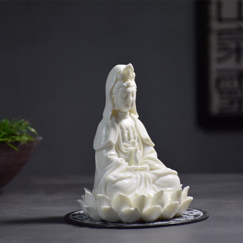 tuong-phat-de-xe-oto-quan-the-am