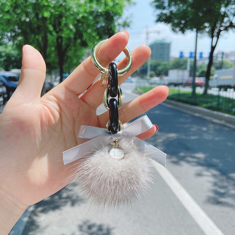 Móc khóa cục bông xinh xắn